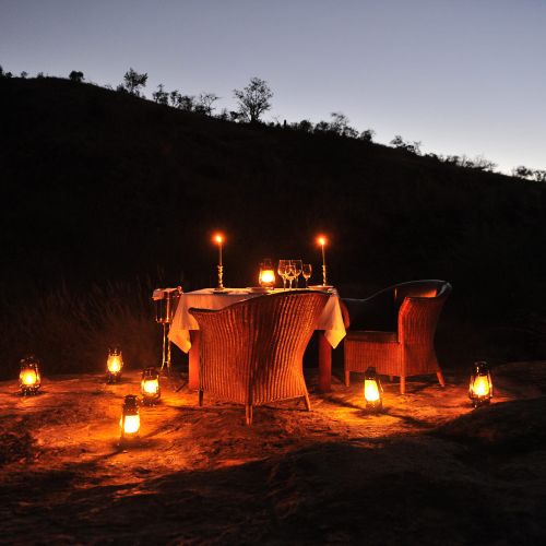 Esiweni-Luxury-Safari-Lodge-Bush-dinner.jpg