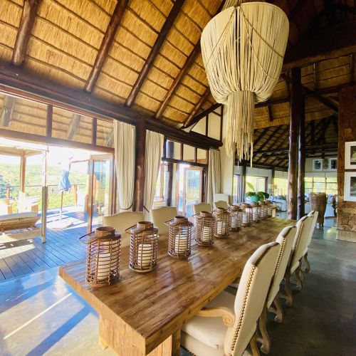 Esiweni-Luxury-Safari-Lodge-restaurant-.jpg