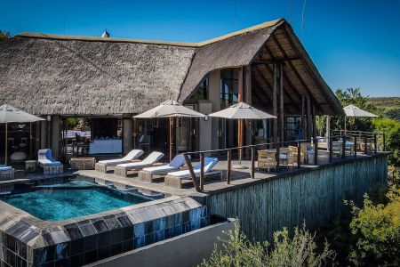 esiweni-luxury-safari-lodge-main-lodge-exterior