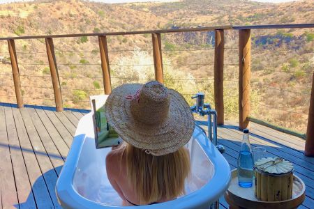esiweni-luxury-safari-lodge-suite-5-outdoor-bath